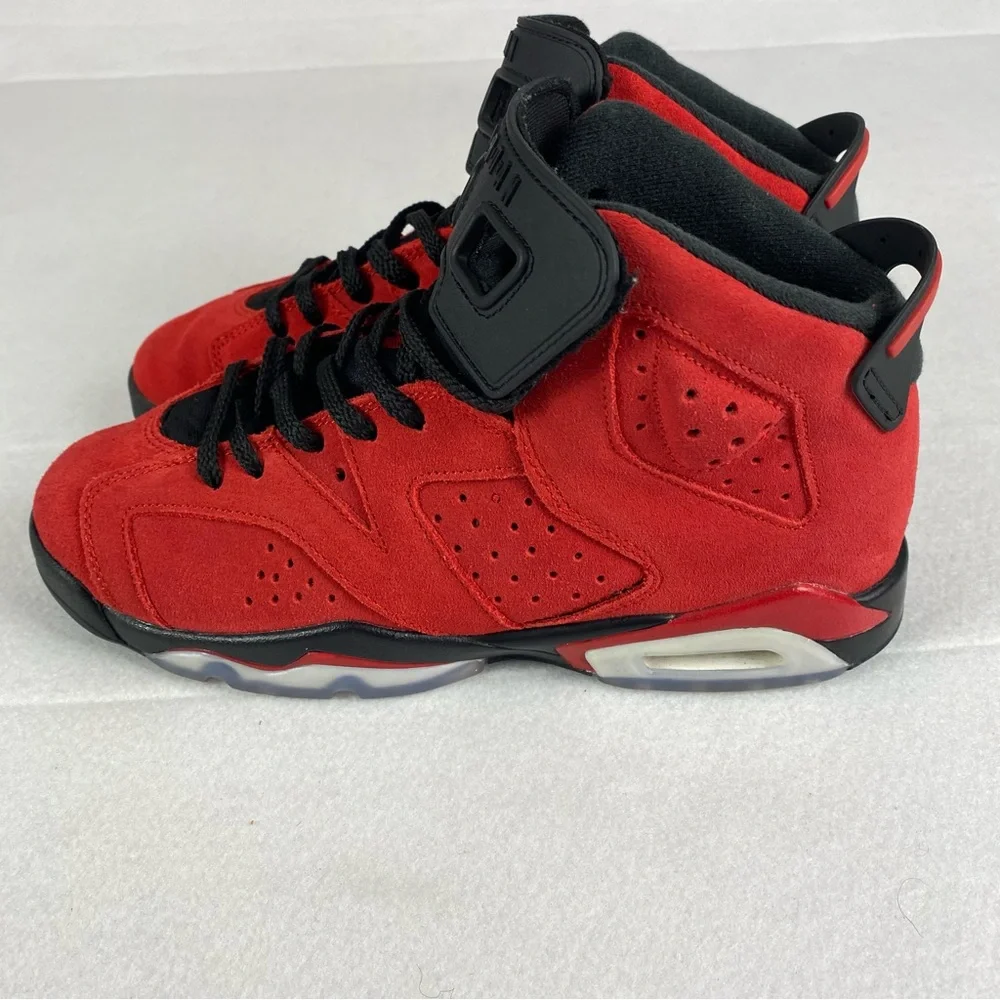 Jordan bold red